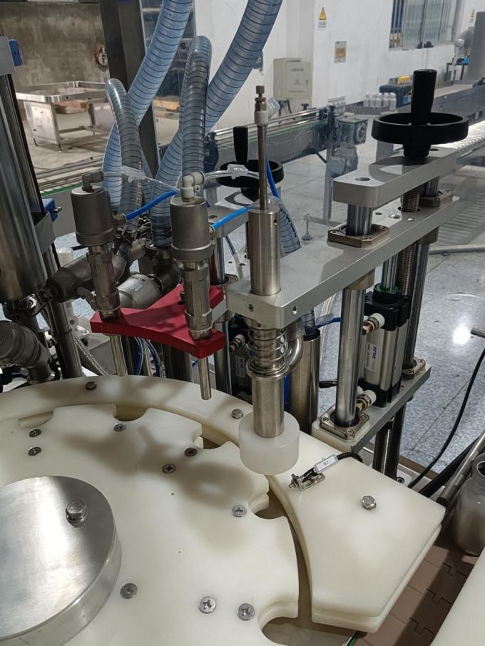 Roll-on Bottle Filling Capping Machine with Conveyor
